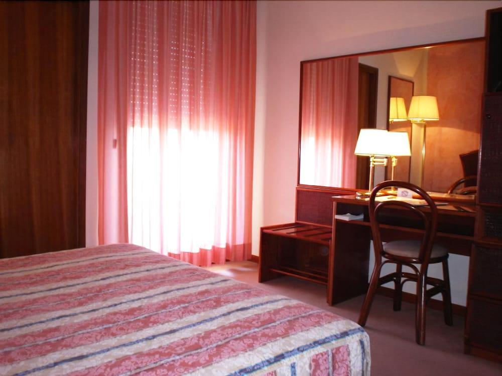 Gallia Club Hotel Cesenatico Εξωτερικό φωτογραφία